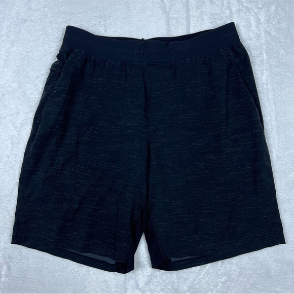 Lululemon Zeroed In Shorts Large - Picture 1 of 4